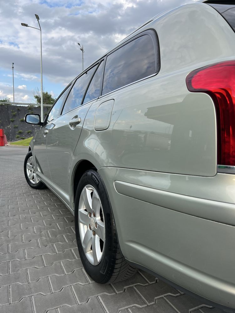 Toyota Avensis 2.2 D4D 177л.с. Турбо-Дизель Рестайлінг Тойота Авенсіс