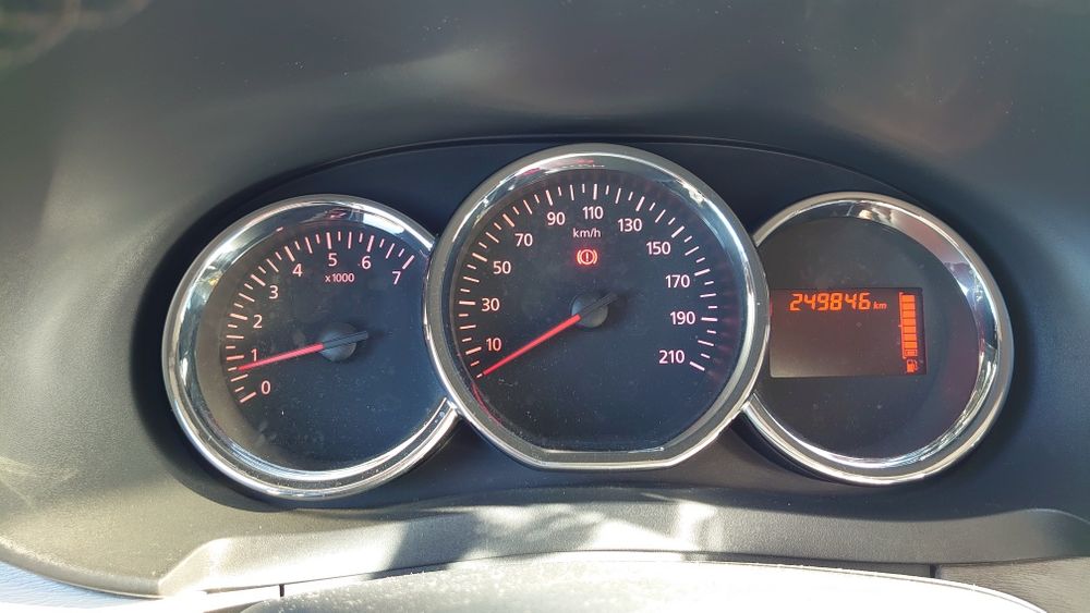 Dacia Lodgy 2012 • 7 місць • ГБО 4 покоління