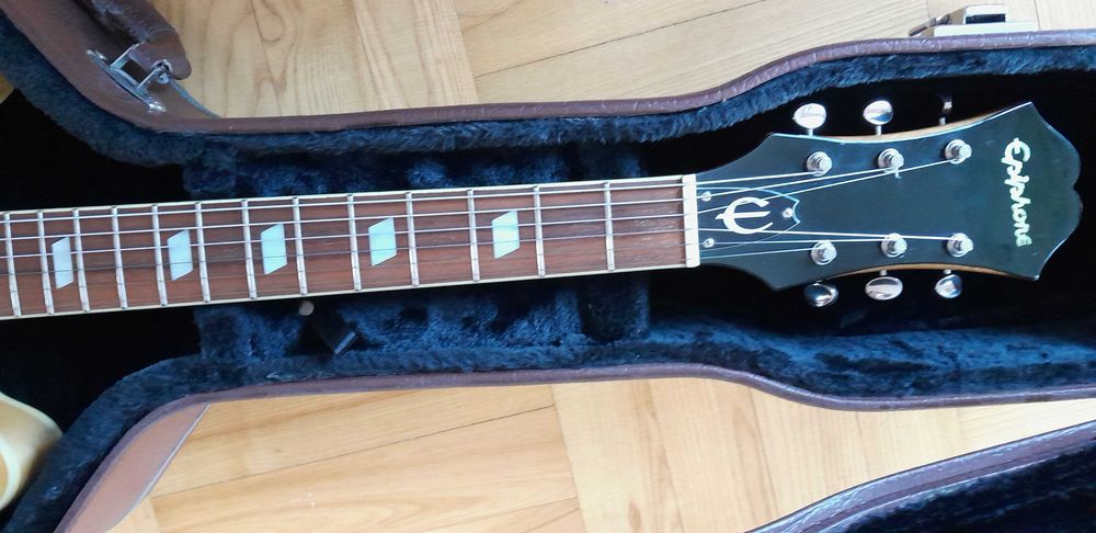 Epiphone Casino,gitara hollowbody,thinline,twardy futerał