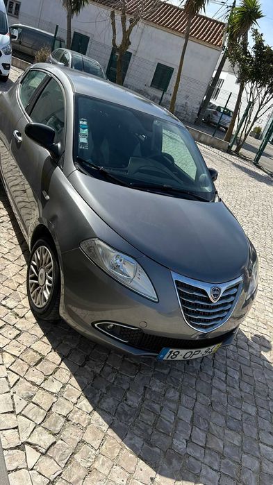 Lancia Ypsilon 3