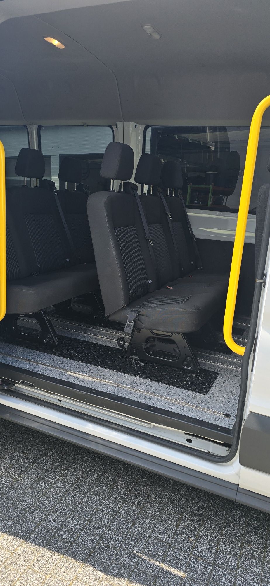 Ford transit 9 osobowy 2018r