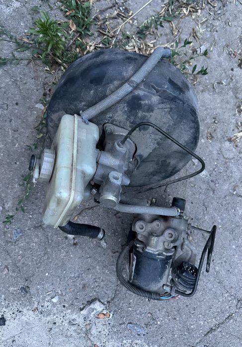 Вакуумник с блоком абс bmw e36