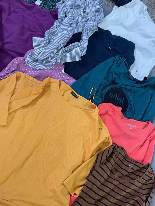Bluzka młodzieżowa +damska, odzież używana,  hurt!