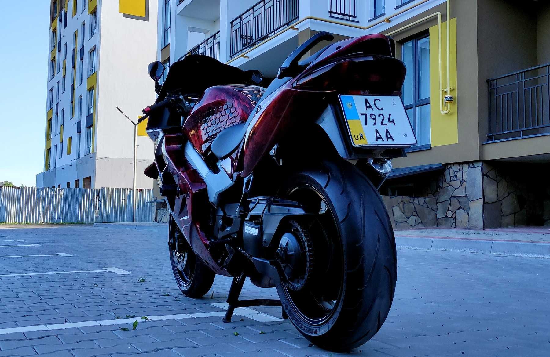 Мотоцикл Honda VFR 800 інжектор, мотор V4, 106 кc ексклюзивна покраска