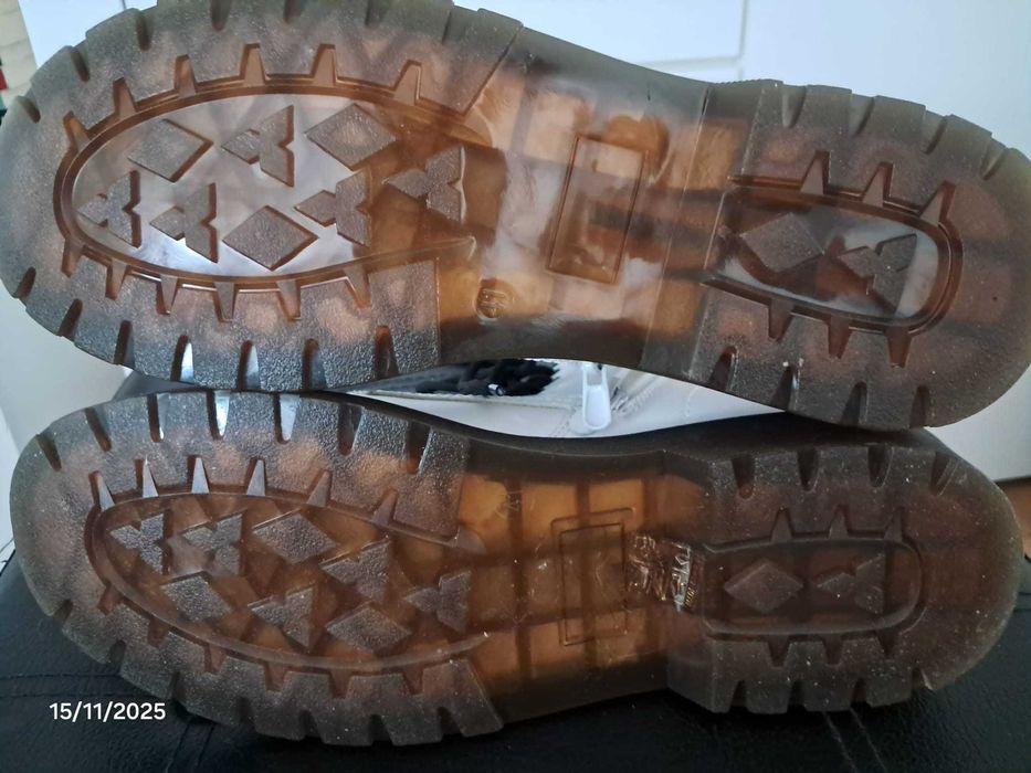 Vendo Botas Brancas tipo tropa - Tamanho 41