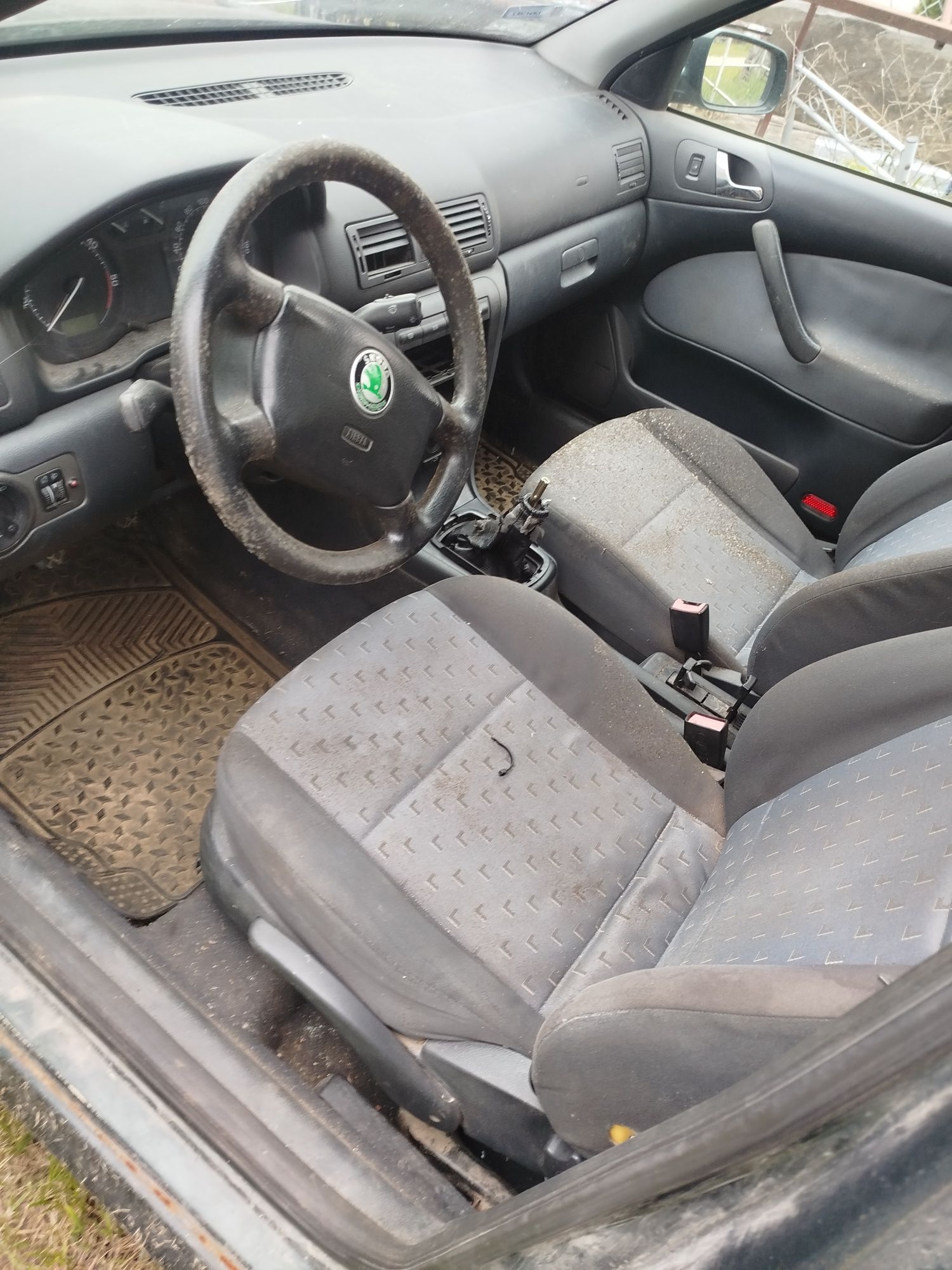 Skoda octavia I na części
