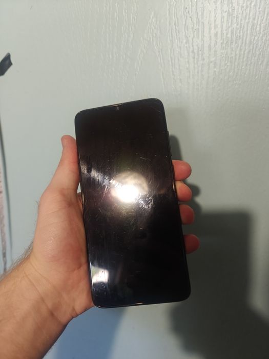 Продам смартфон Xiaomi Redmi note 8 pro 4/64 64mp камера