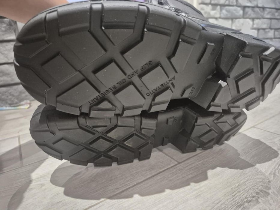 Nowe Buty ocieplane robocze rozm 43