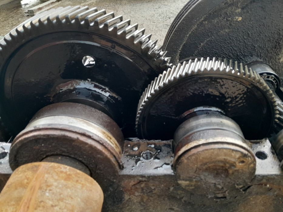 Продам Релуктора Ц2У 200 пер число 40,в гарному стані,кількість 3 шт