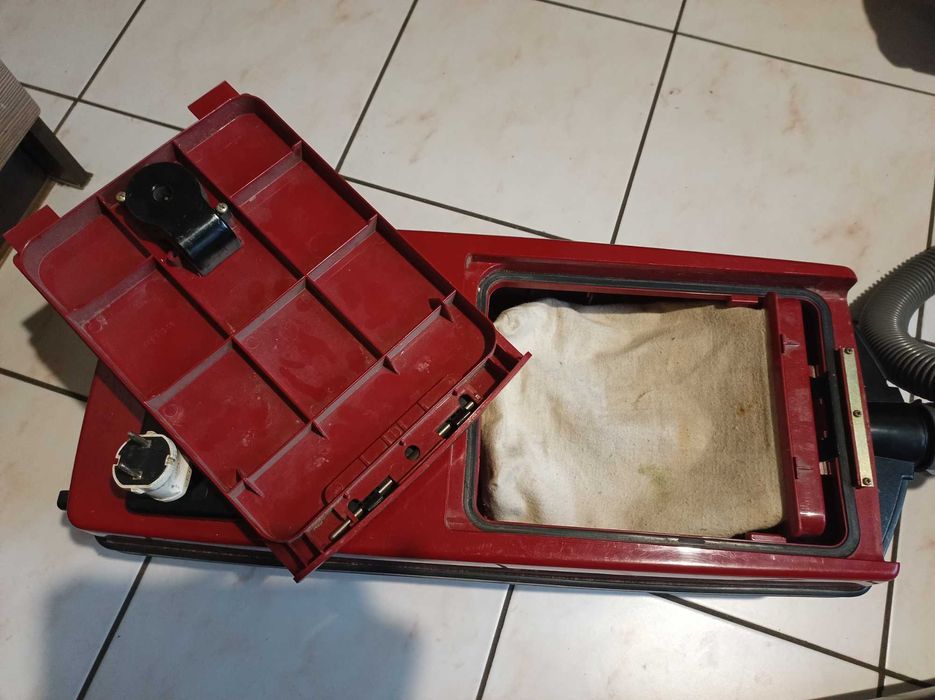 Пылесос Артем 762