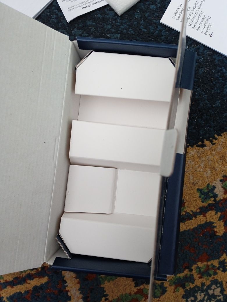 Motorola E14 pudełko od telefonu