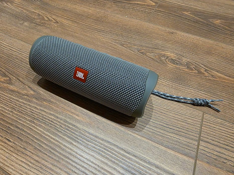 Портативна колонка JBL Flip 5