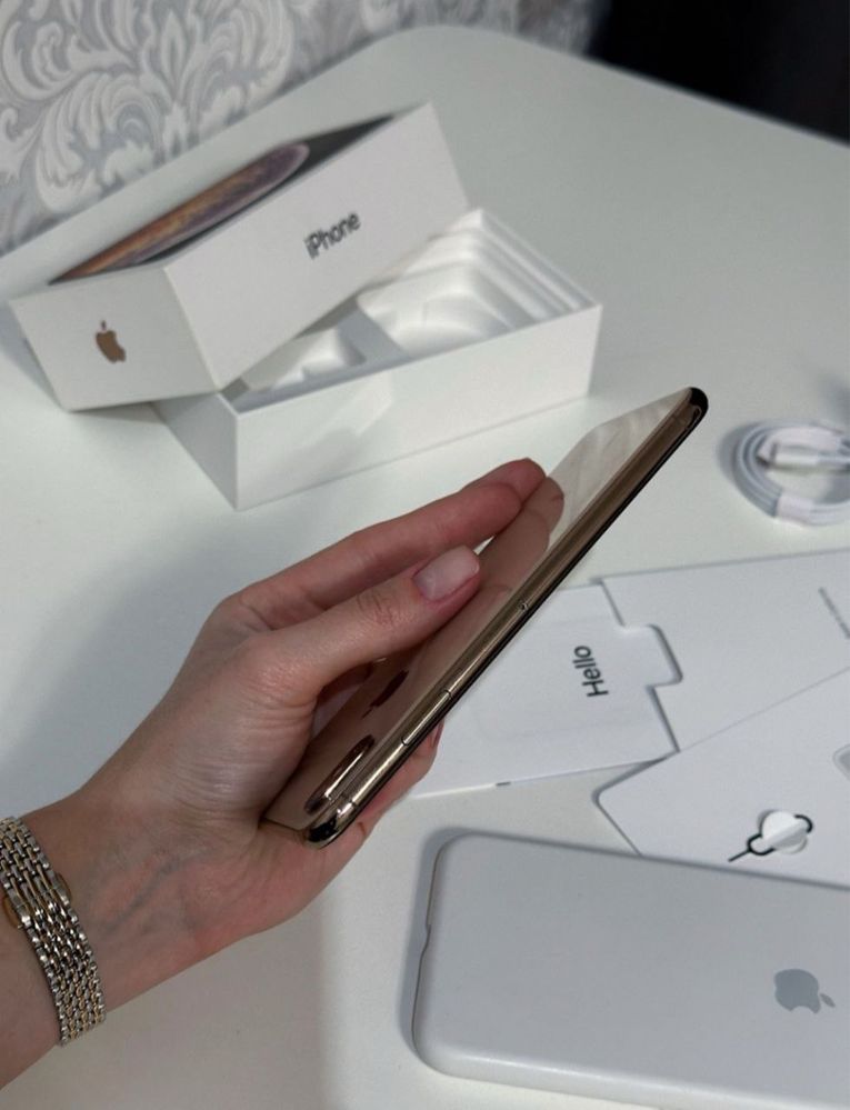 Телефон «Iphone XS Max Gold» 256Gb! NFC! АКБ 99% Новый! Чехол/Зарядка!