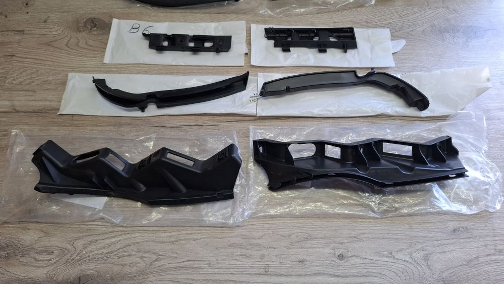 Кріплення бампера Passat B6 кронштейн бампера пасат б6 Кріплення фари