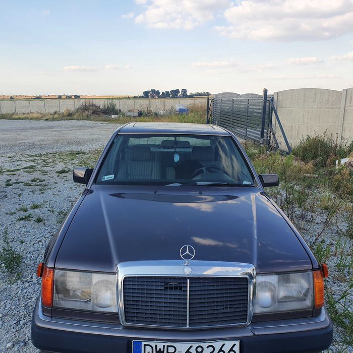 Mercedes W124 zadbany