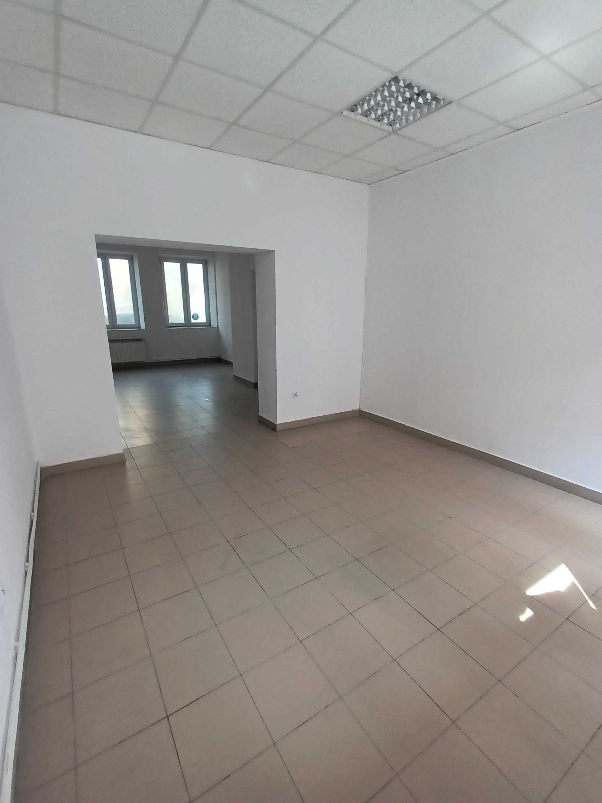 Lokal 53 m2 w centrum Lubartowa do wynajęcia, ogrzewanie miejskie