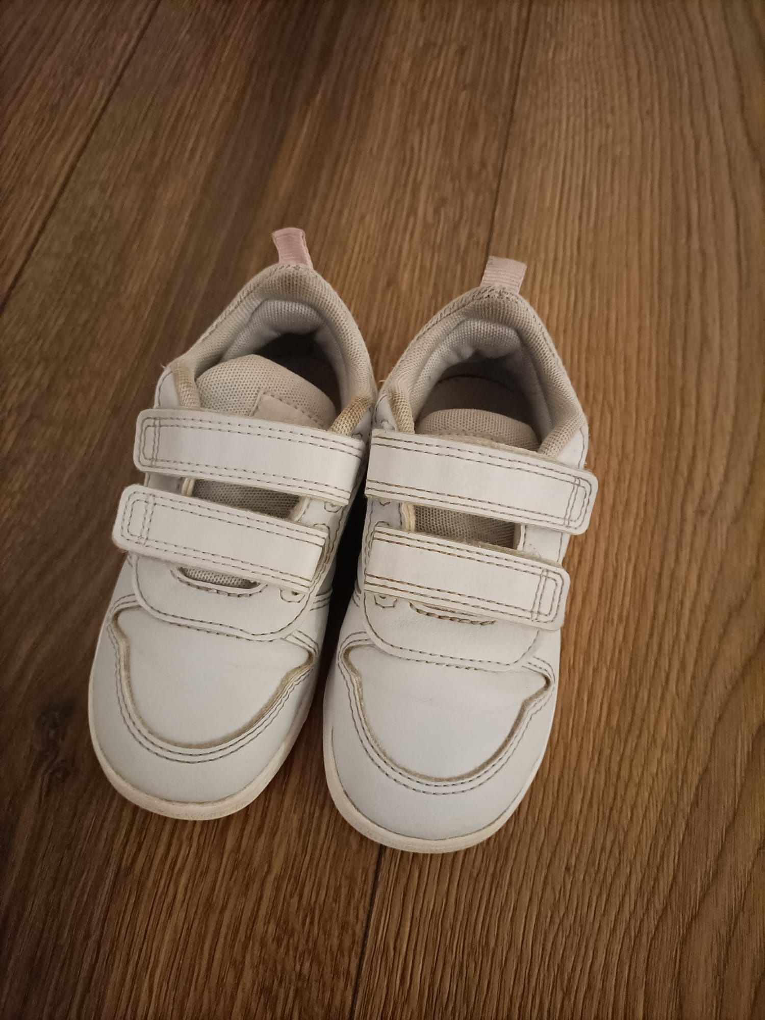 Buty dla dziewczynki adidas rozmiar 24