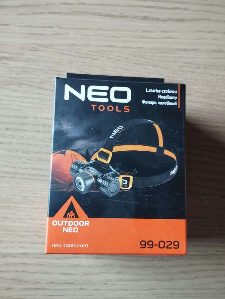 Latarka czołowa neo tools