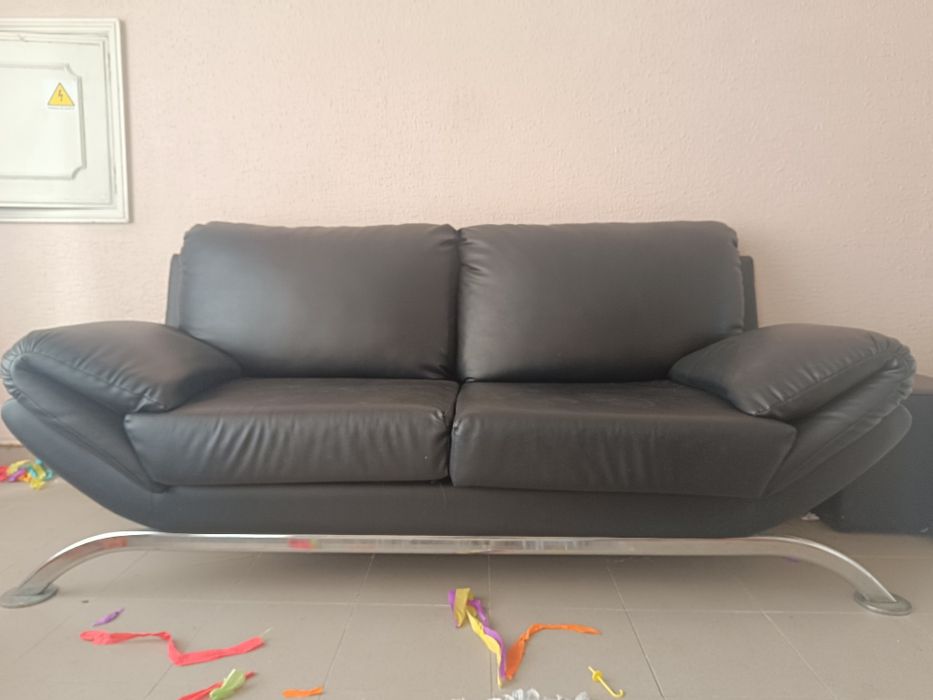 2 sofás+mesa+puff