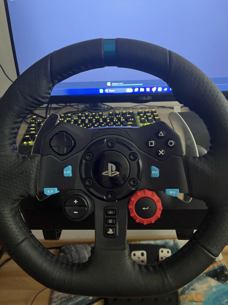 G29 logitech DRIVING FORCE
