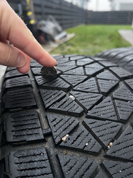 Продам зимнюю резину