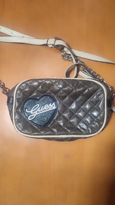 Mala de senhora Guess