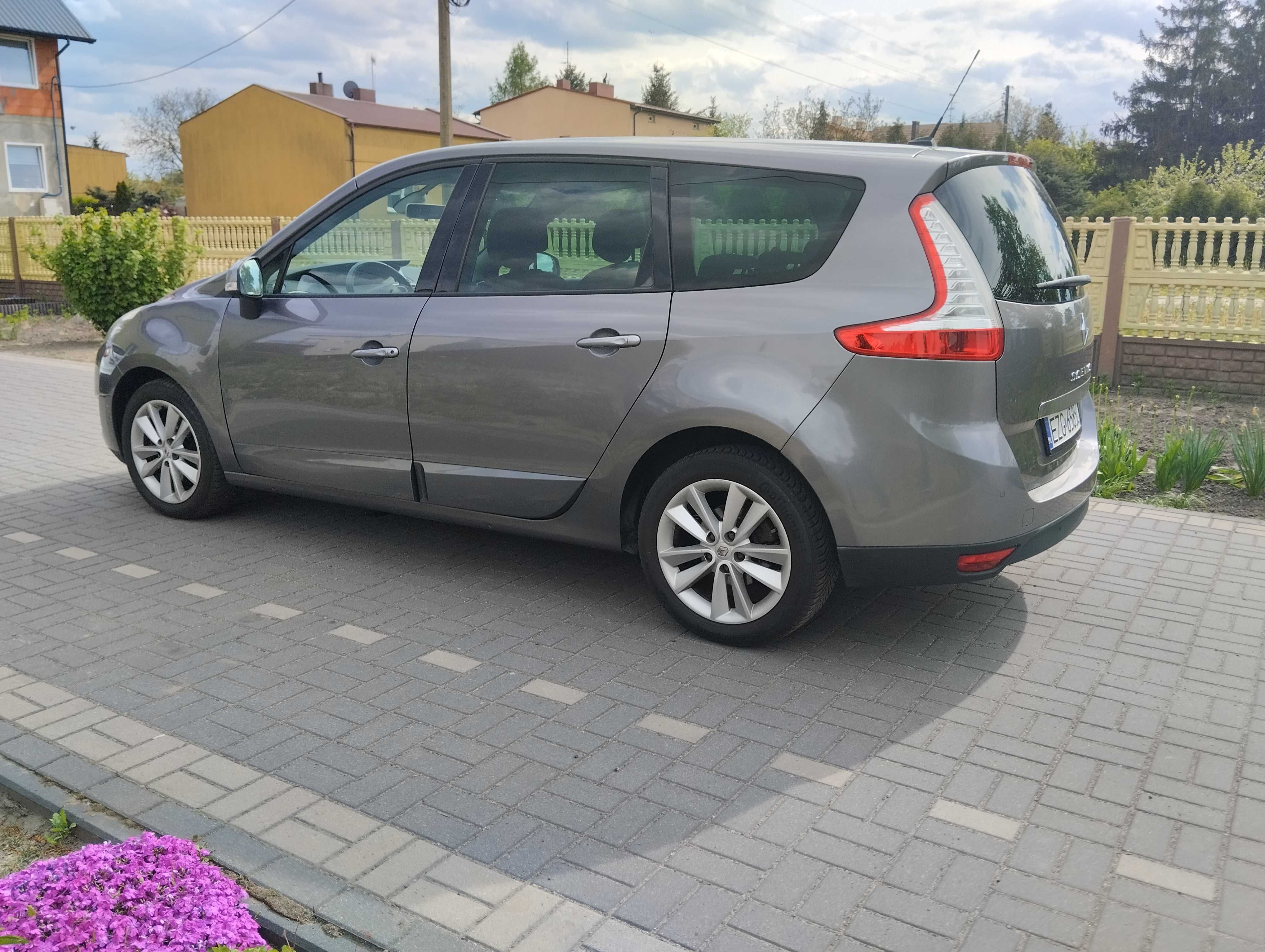 Renault Grand Scenic 2011 r. 1,4 tce  nawigacja