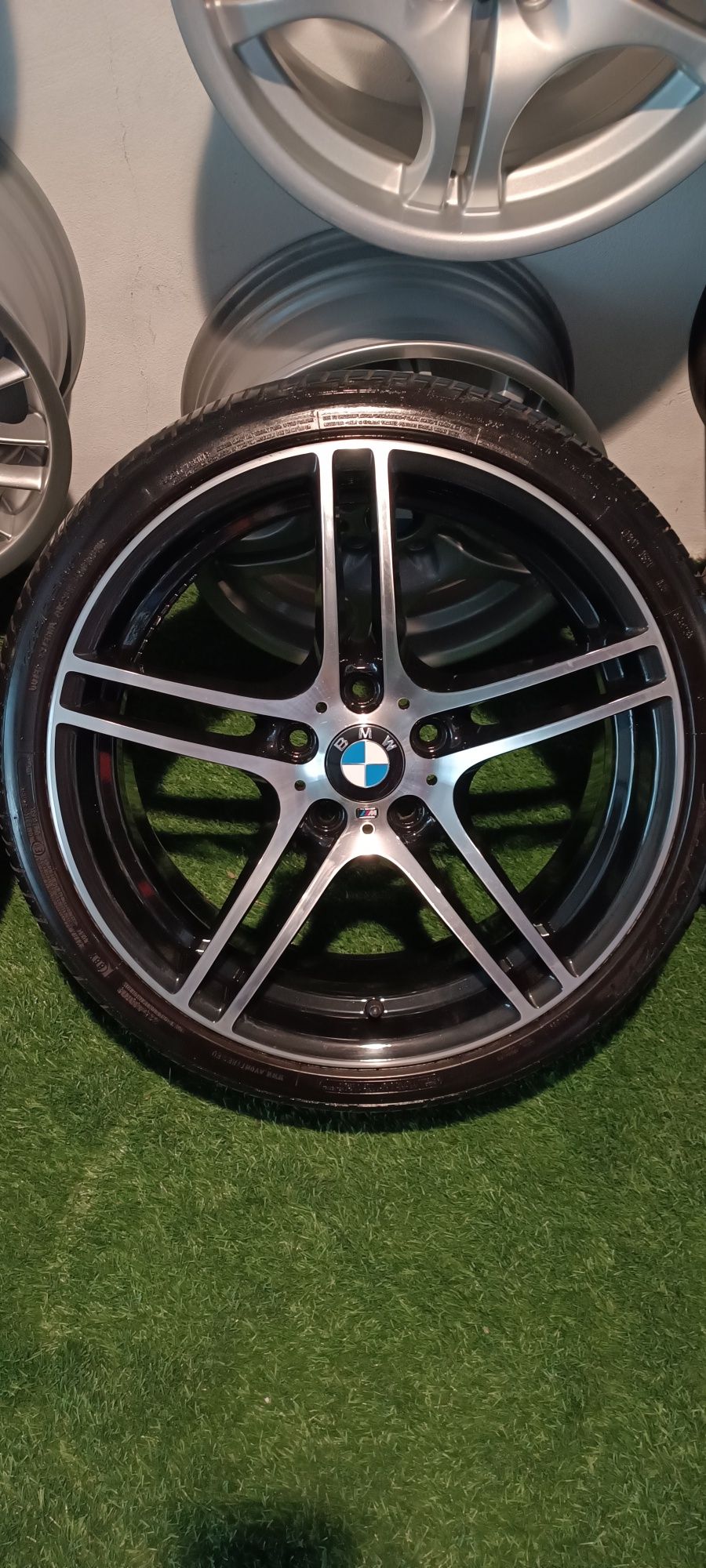 Jantes e pneus 19 bmw style 313 M Performance originais como novas