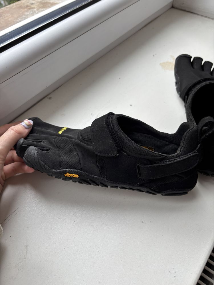 Vibram five finger fivefingers kmd sport 2.0