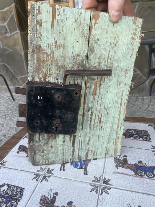 100letni zabytkowy zamek