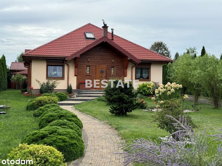 Komfortowy dom w zaciszu zieleni, duża działka