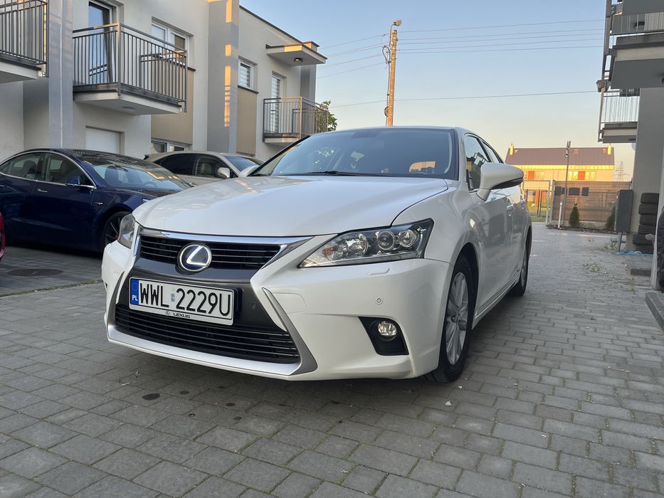 Lexus CT 200h - Stan idealny