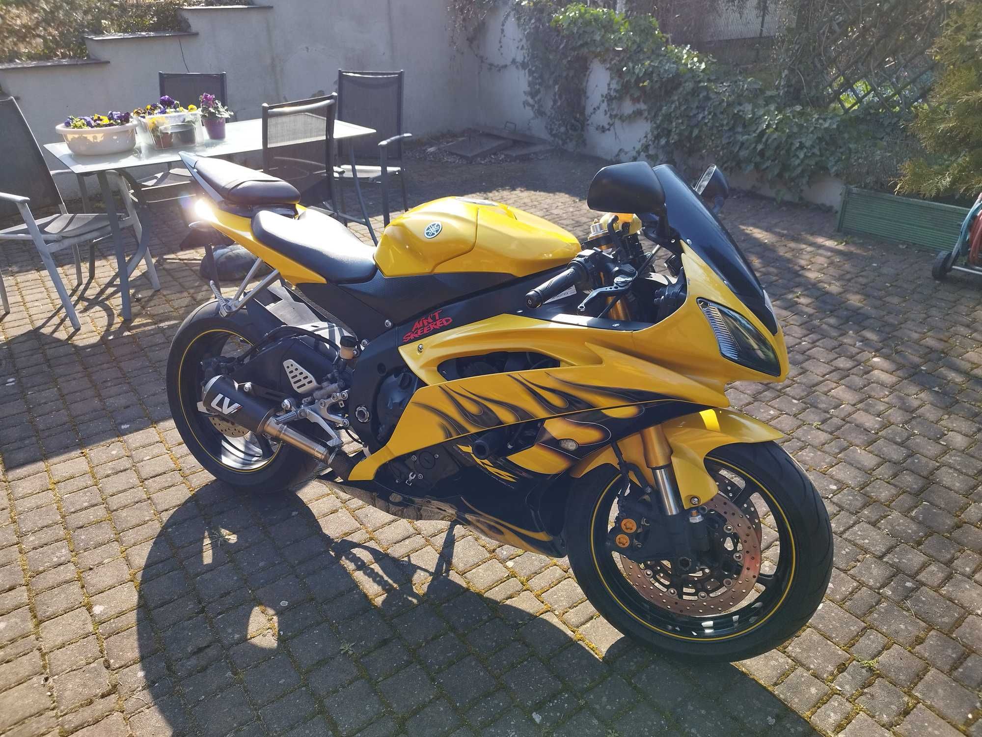 YAMAHA R6 oryginalne malowanie Yellow Flame