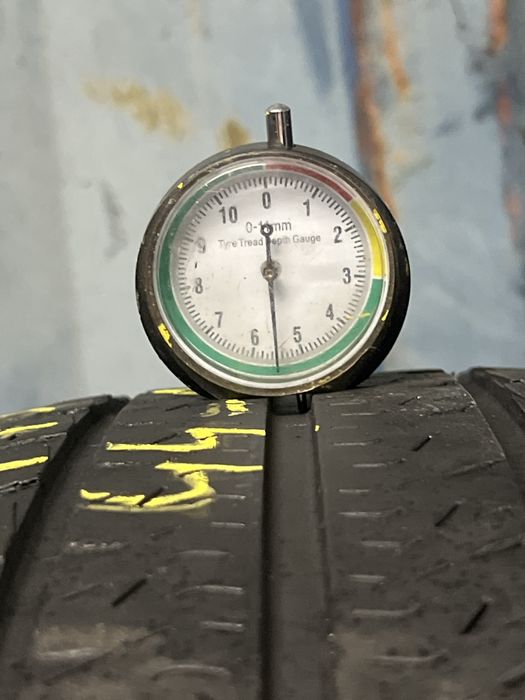 *Opony Michelin 225/75/16Cp para