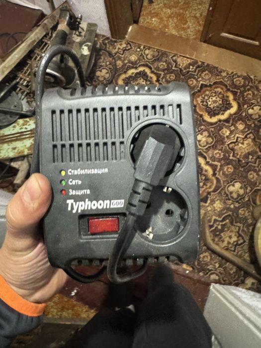 Стабілізатор напруги