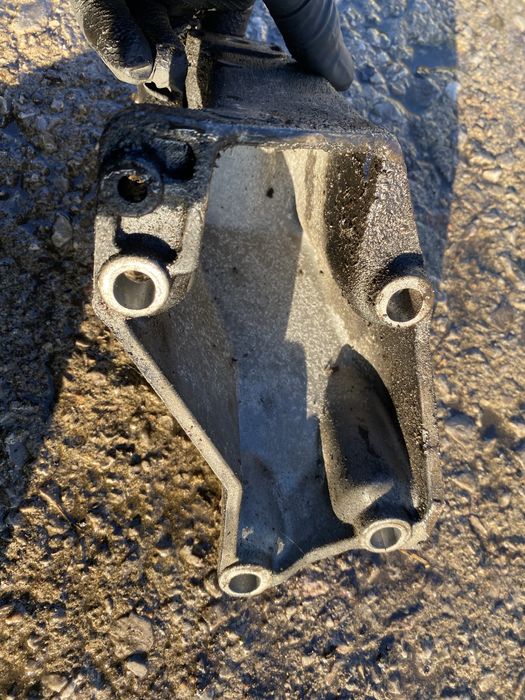 Audi a4b5 a6c5 Passat b5 łapa mocowanie