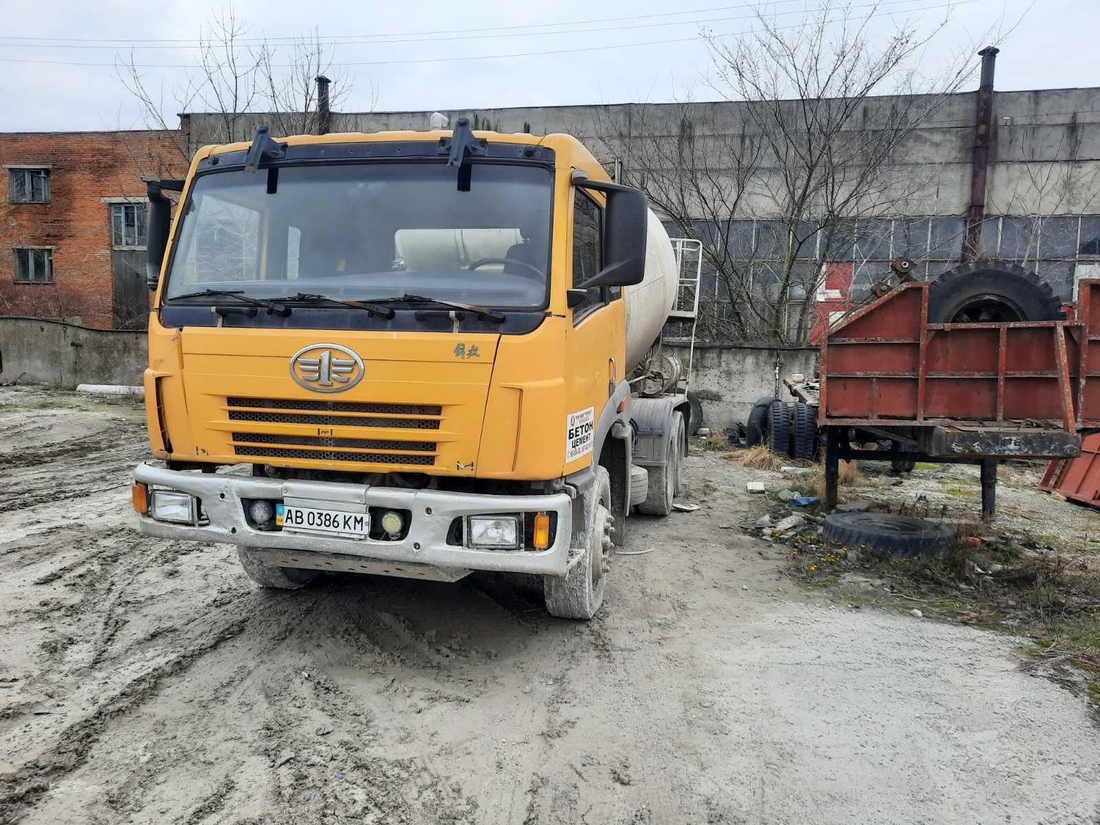 Міксер, бетономешалка, бетонозмішувач,спецтехніка