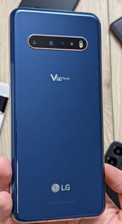 Продам новий телефон LG V60 Thinq 8/128Гб!