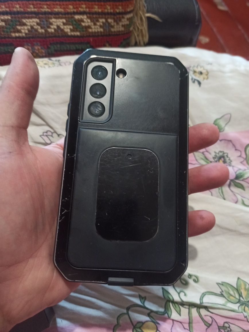 Samsung S22 8/256
