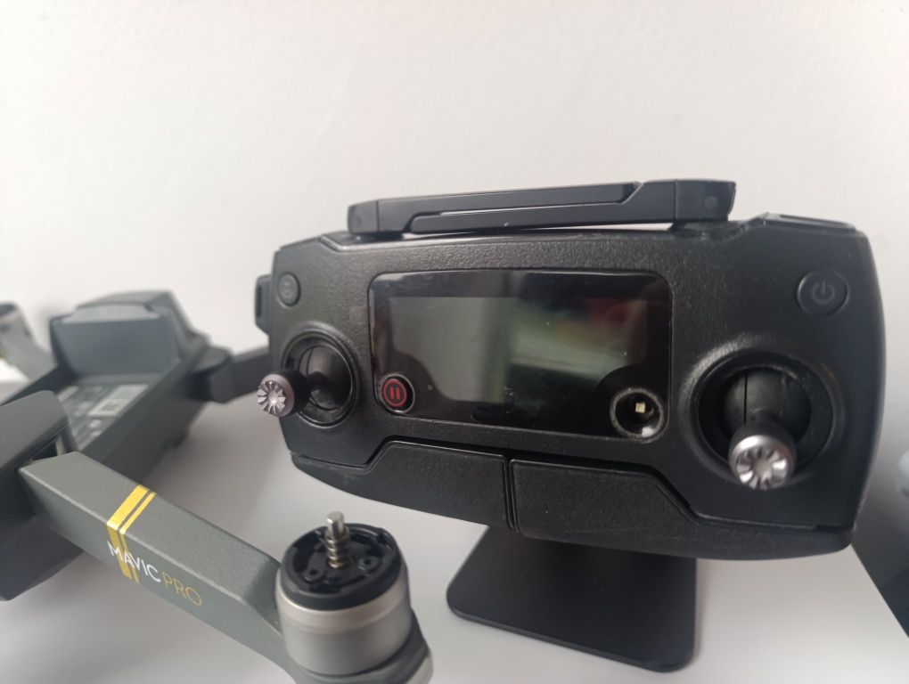 Dron DJI Mavic pro Fly more combo uszkodzony Gimbal baterie Kontroler
