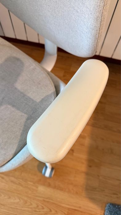 Cadeira giratoria com braços Gunnared IKEA