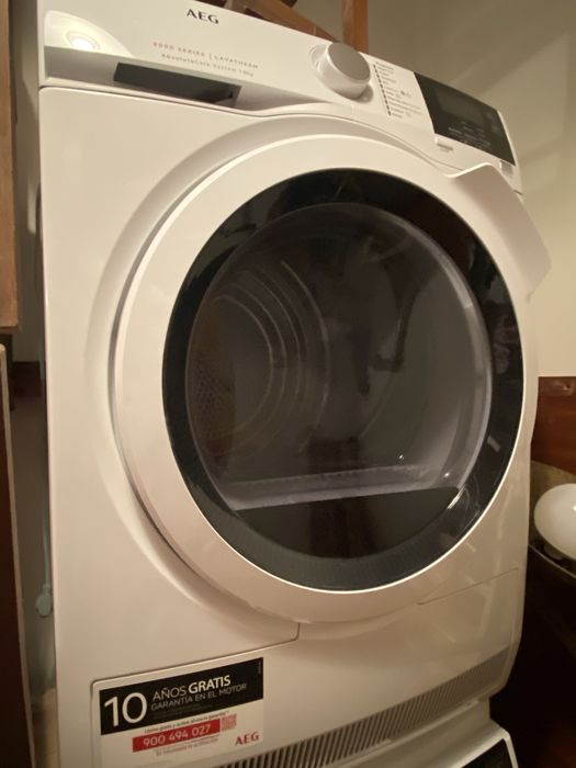 Máquina secar roupa 8kg AEG lavatherm