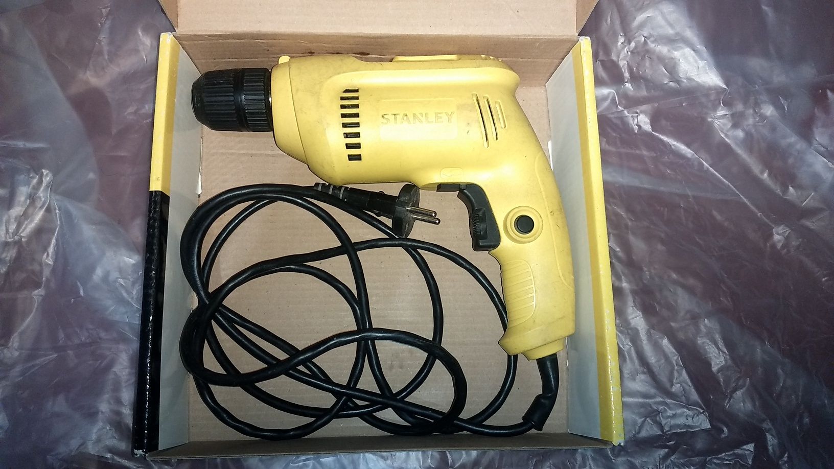Дрель Stanley 550wt.