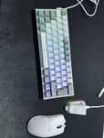 Teclado e rato Gaming em branco