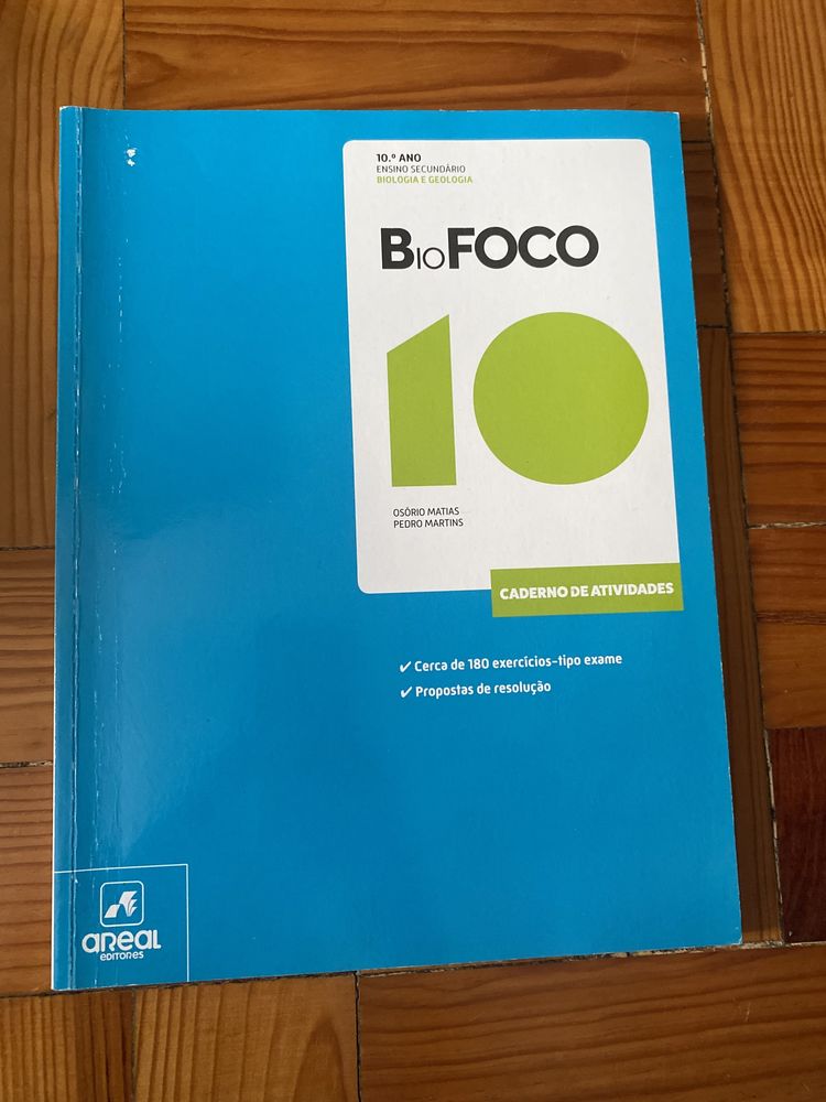 manuais e cadernos de ficha de biologia e geologia 10 ano