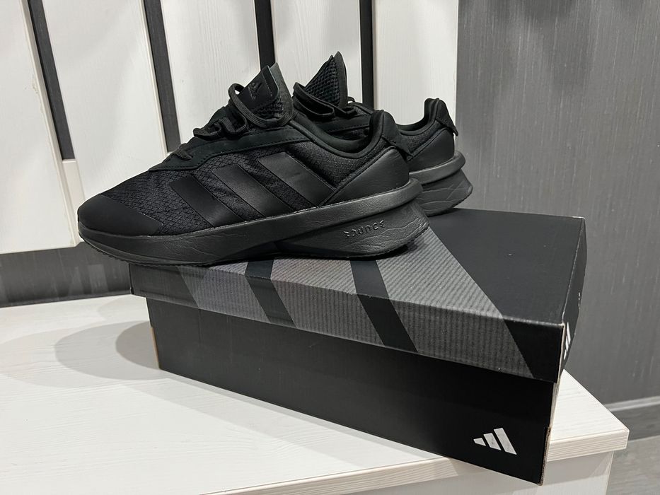 Кросівки adidas оригінал