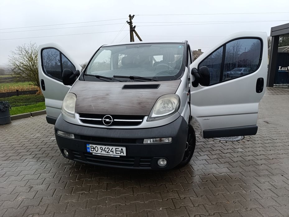 Опель віваро 1.9