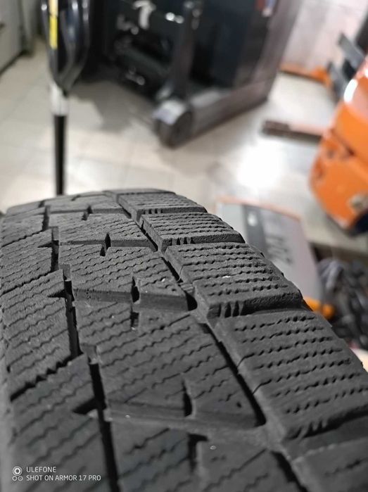 Зимові шини 195/65 R15