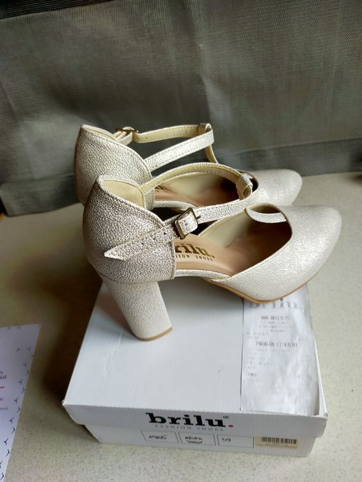 Czółenka,buty ślubne Brilu brokatowe złote 39 jak nowe