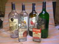 Бутылки винные, полтора литра, с бугельной крышкой